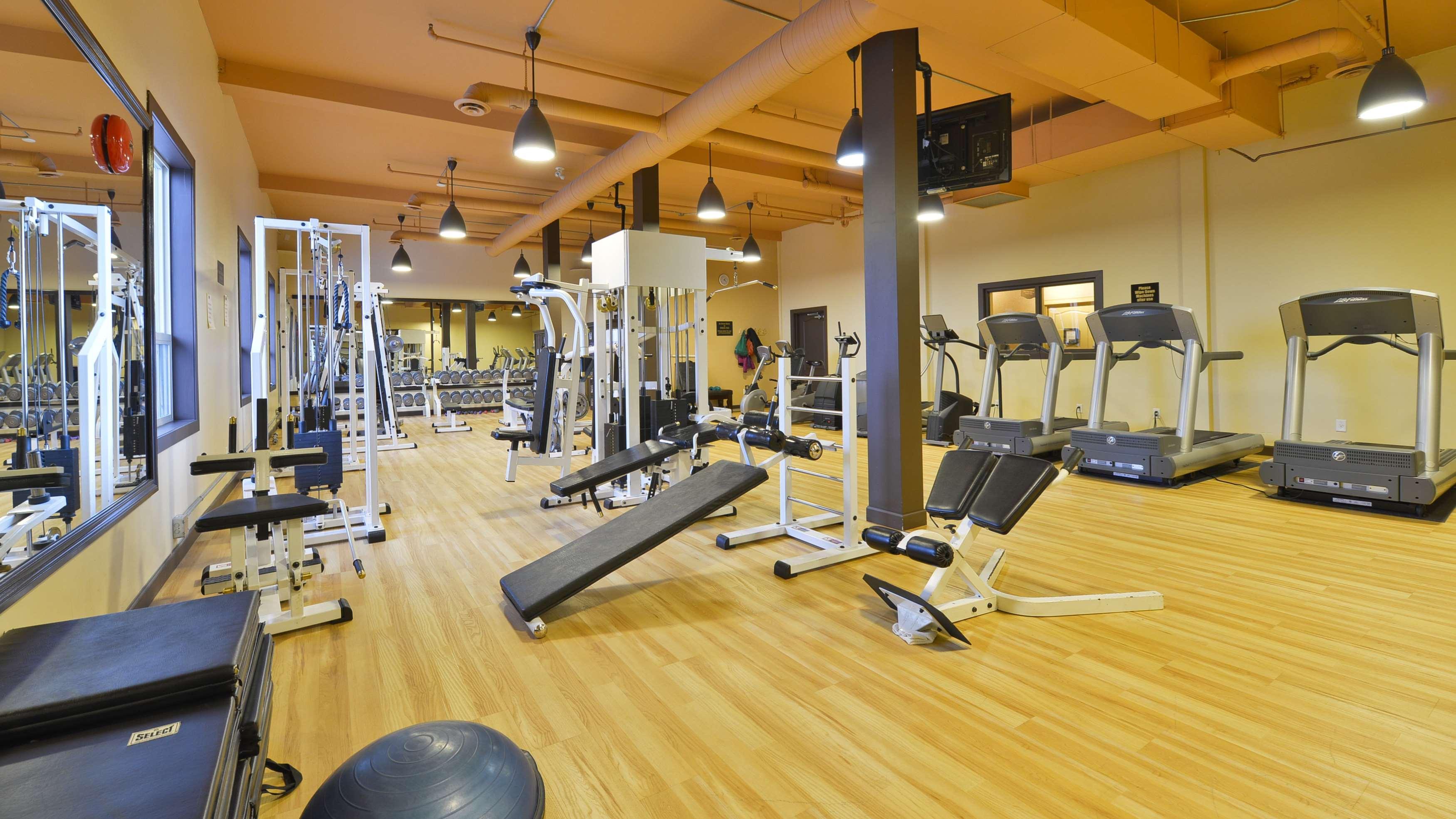 Prestige Harbourfront Resort, Worldhotels Luxury Salmon Arm Facilities photo