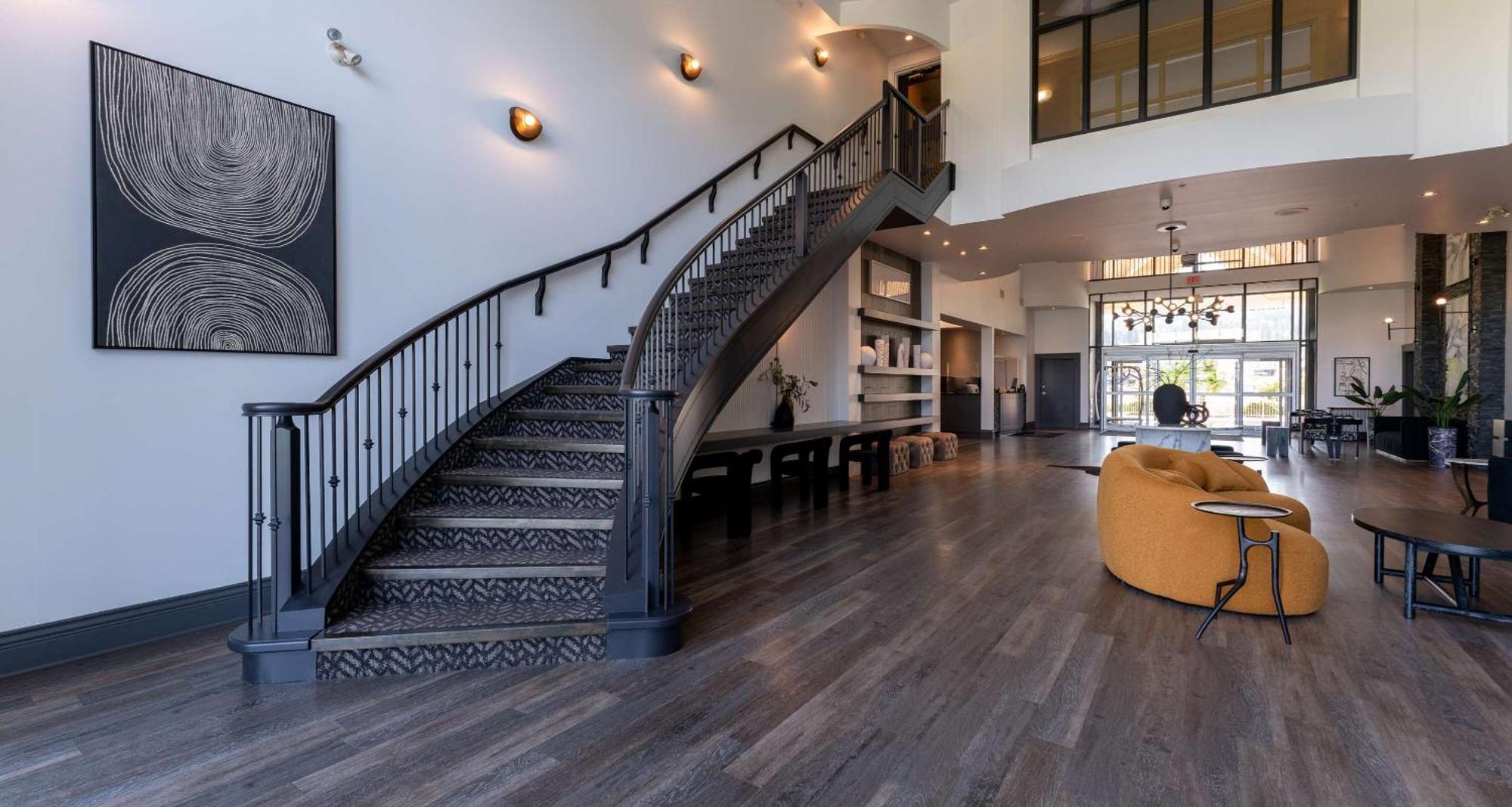 Prestige Harbourfront Resort, Worldhotels Luxury Salmon Arm Exterior photo